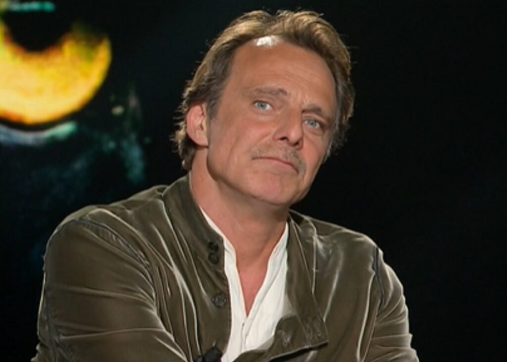 Alessandro Preziosi non sa se è innamorato o meno della compagna Delfina Delettrez Fendi, la risposta in tv stupisce: ''Sono in transito'' Alessandro Preziosi non sa se è innamorato o meno della compagna Delfina Delettrez Fendi, la risposta in tv stupisce: ''Sono in transito''