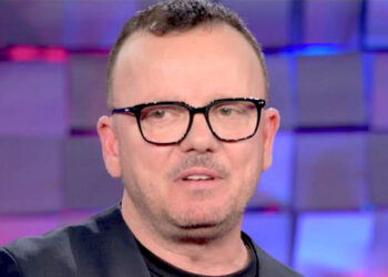 ''Mi chiedo se riuscirò a vedere i miei figli quando avranno vent'anni'': Gigi D'Alessio parla commosso dei figli di 3 e quasi 1 anno