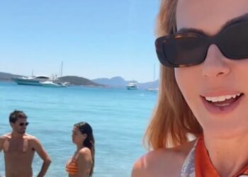 Melissa Satta e Thais Wiggers in Sardegna: la reunion delle ex veline