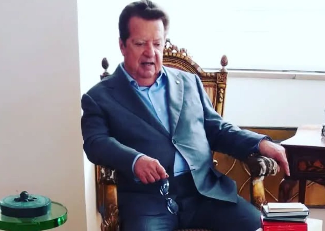 ''Generoso e buono, ma rimasto solo dopo essere caduto in disgrazia'': noto regista parla della situazione di Vittorio Cecchi Gori - Gossip.it | News sul Gossip e VIP