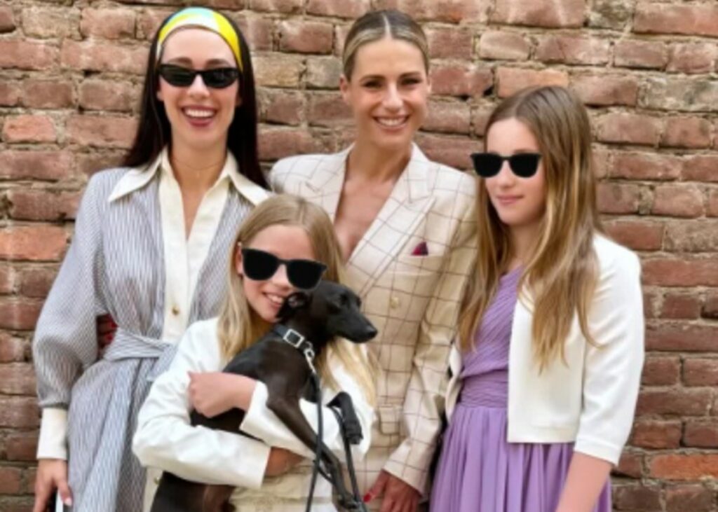 Michelle Hunziker in festa per la Prima Comunione della figlia Celeste: le bellissime foto di famiglia, c'è anche Aurora col futuro marito