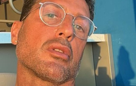 Nuova intervista bomba di Corona: ''Sono ammalato di sesso, mai stato con una brutta, ho lasciato Zoe Cristofoli perché aveva la cellulite''