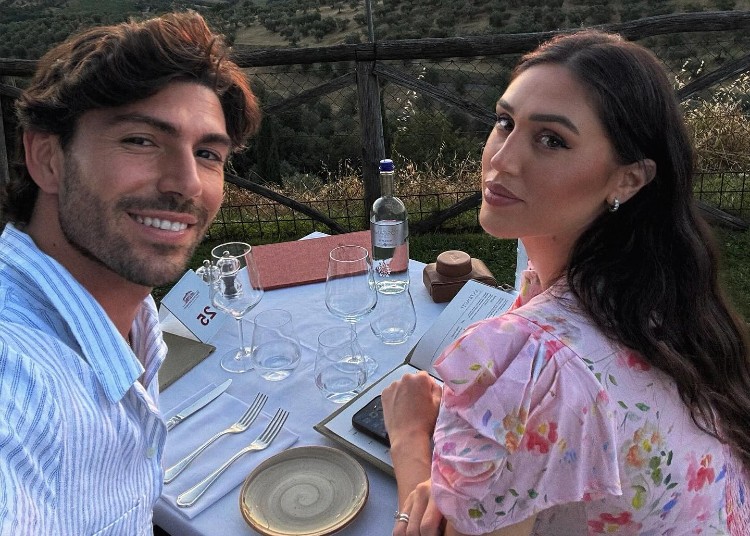 Cecilia Rodriguez e Ignazio Moser festeggiano un anno di matrimonio con una cena speciale Cecilia Rodriguez e Ignazio Moser festeggiano un anno di matrimonio con una cena speciale