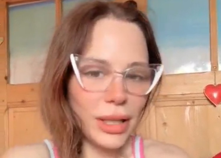 Naike Rivelli non vende l'esclusiva del suo matrimonio: il motivo Naike Rivelli non vende l'esclusiva del suo matrimonio: il motivo