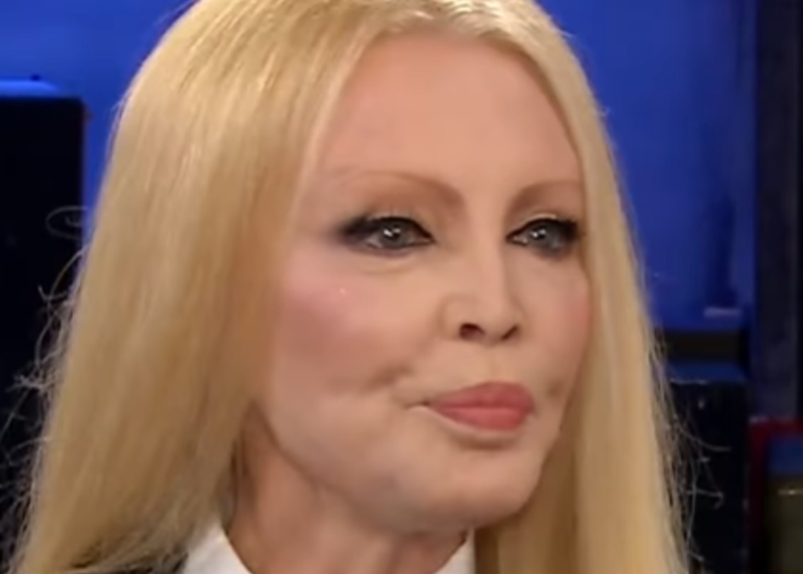 ''Non ho fatto lifting, non ho tempo'': Patty Pravo torna a insistere di non essere ricorsa alla chirurgia estetica - Gossip.it | News sul Gossip e VIP