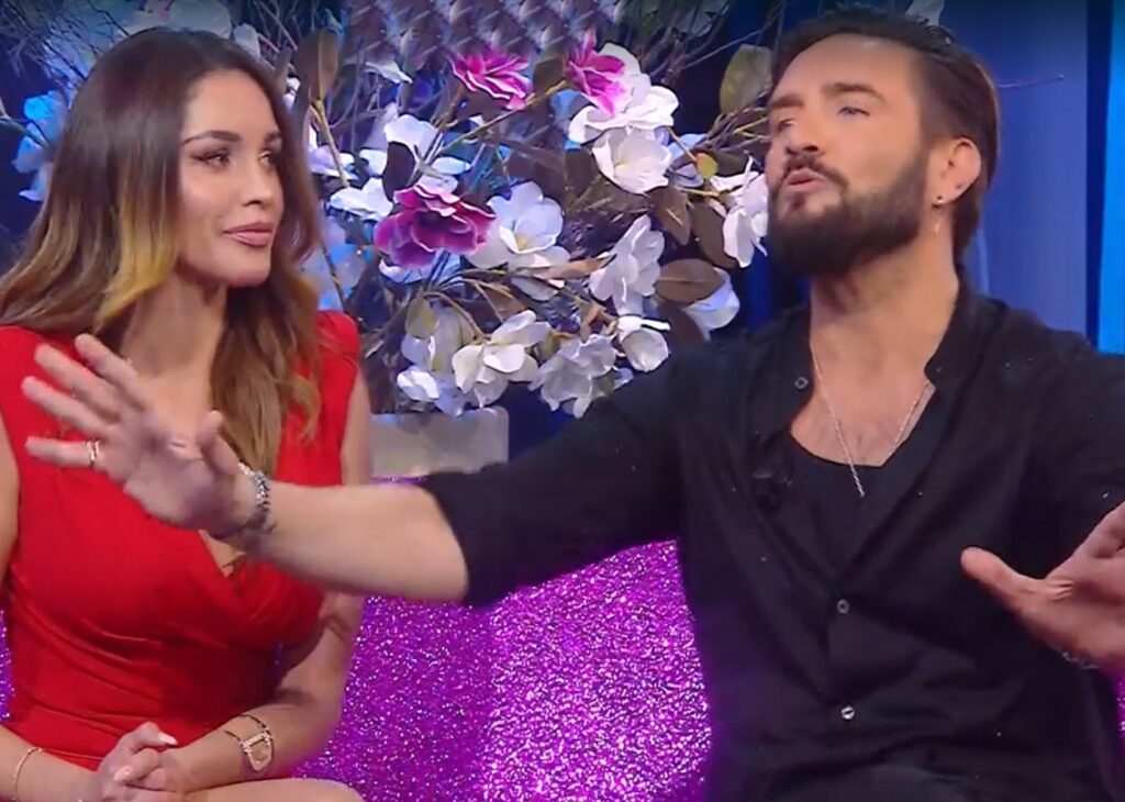 ''Preferisco che lui mi racconti, è meglio farsi le cose davanti'': Alex Belli e Delia Duran raccontano in tv l'unica regola che c'è nella loro coppia aperta