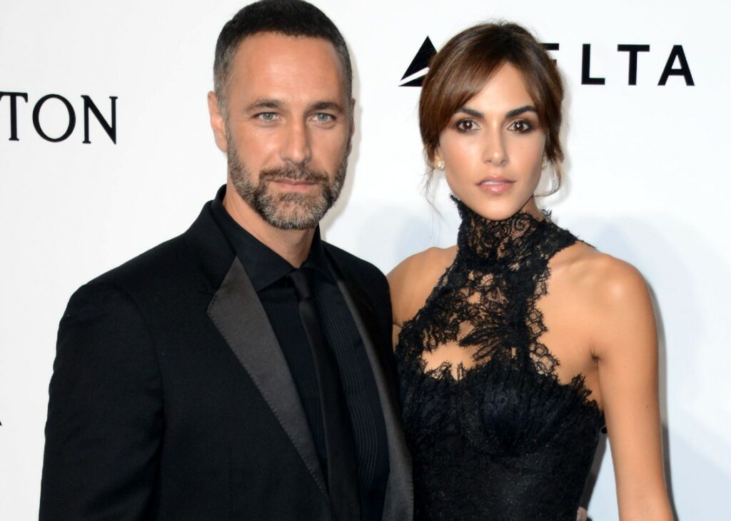 Raoul Bova ricattato per i messaggi del presunto tradimento a Rocìo? Spunta una nuova incredibile pista Raoul Bova ricattato per i messaggi del presunto tradimento a Rocìo? Spunta una nuova incredibile pista