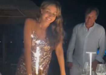 Benedetta Parodi compie 53 anni e festeggia in famiglia