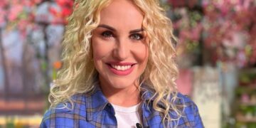 ''Quella copertina mi ha cambiato la vita'': Antonella Clerici ricorda quando il tradimento del padre di sua figlia finì in prima pagina