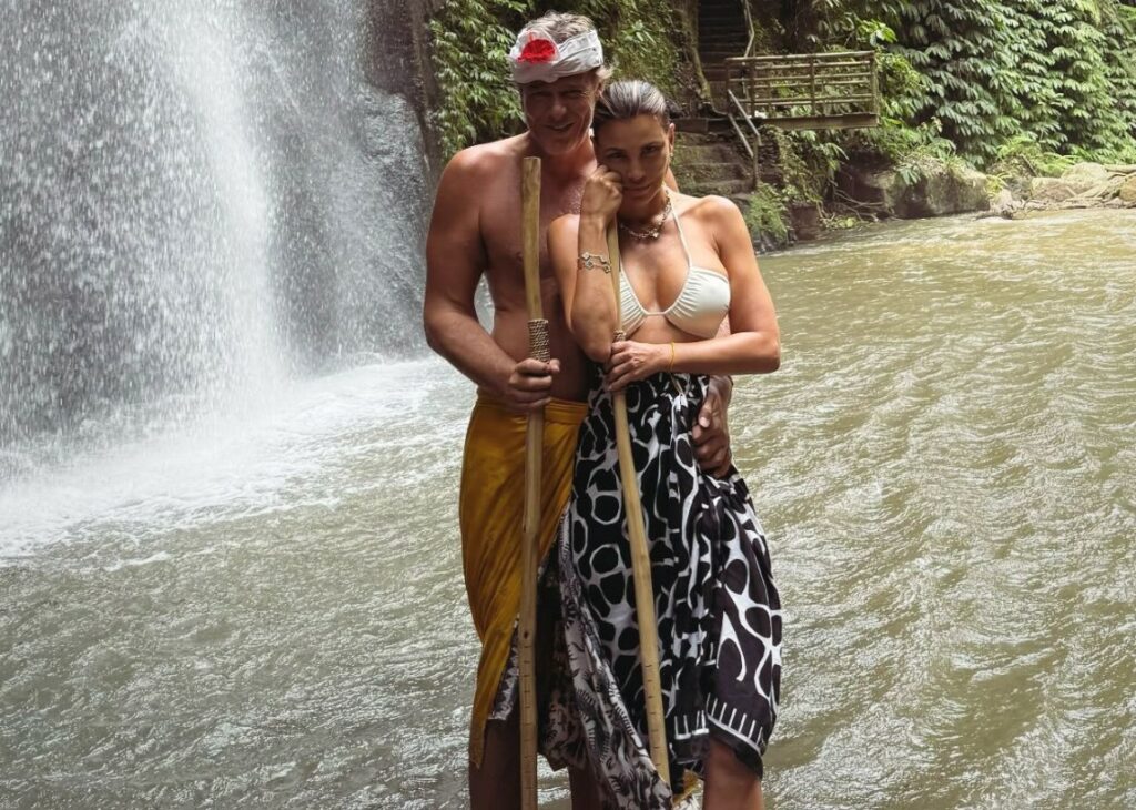 Anche Claudia Galanti sceglie l'Asia per la vacanza d'amore col nuovo compagno Leonardo: guarda Anche Claudia Galanti sceglie l'Asia per la vacanza d'amore col nuovo compagno Leonardo: guarda