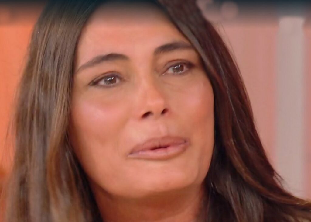 ''Ho ricominciato il mio lavoro, che è una fonte di grande soddisfazione'': Barbara Chiappini quasi in lacrime in tv parla della crisi col marito