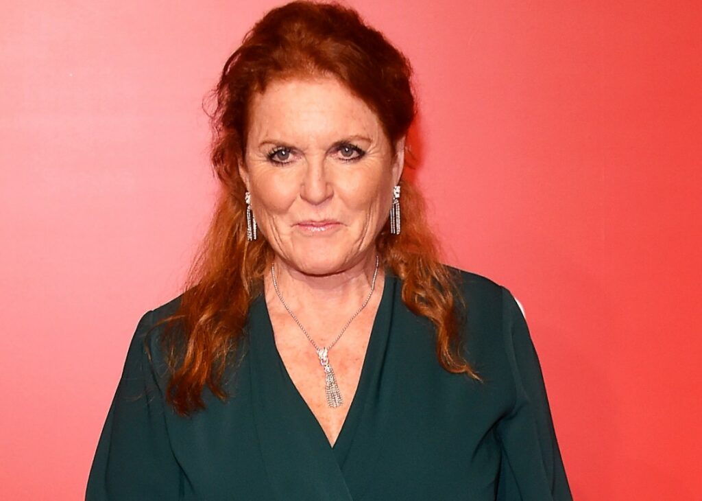 Sarah Ferguson, ex nuora della Regina Elisabetta, nella bufera per un’email di anni fa: mollata in tronco da tutte le associazioni benefiche Sarah Ferguson, ex nuora della Regina Elisabetta, nella bufera per un’email di anni fa: mollata in tronco da tutte le associazioni benefiche