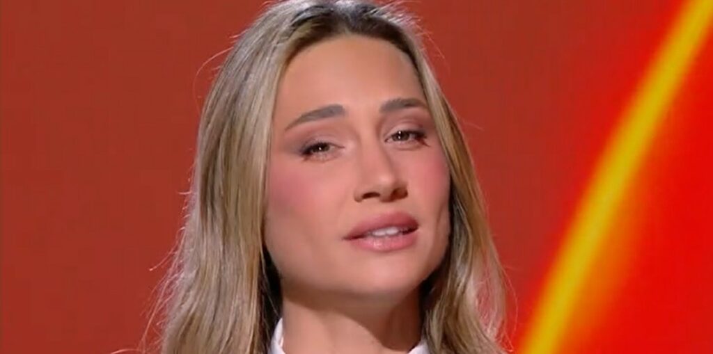 ''Lo faccio per me, lo faccio per i miei figli'': Beatrice Valli crolla in lacrime e confessa a Le Iene come sta curando la depressione