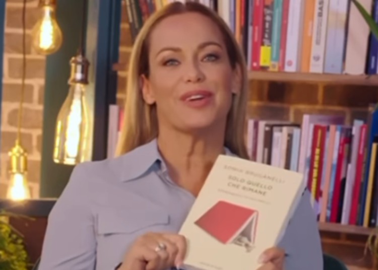 Sonia Bruganelli emozionata per il suo primo libro Sonia Bruganelli emozionata per il suo primo libro