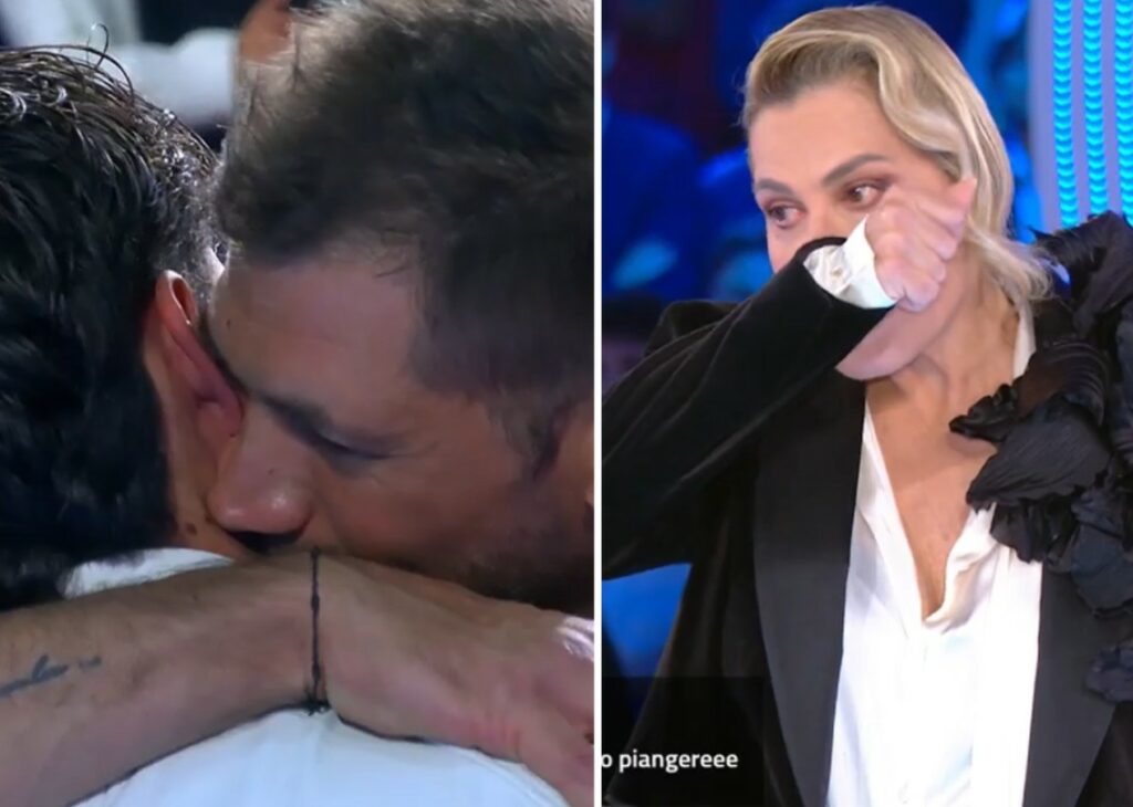 Simona Ventura in lacrime al Grande Fratello per l'incontro tra Simone e suo padre Alessio Simona Ventura in lacrime al Grande Fratello per l'incontro tra Simone e suo padre Alessio