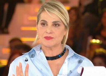 ''Una scelta dolorosa'': Simona Ventura ritorna sul suo aborto, sull’ex marito Stefano Bettarini è lapidaria