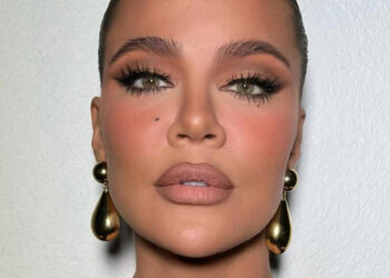 Khloe Kardashian rivela da quanti anni non ha più rapporti intimi, l’amico resta 'sotto shock'