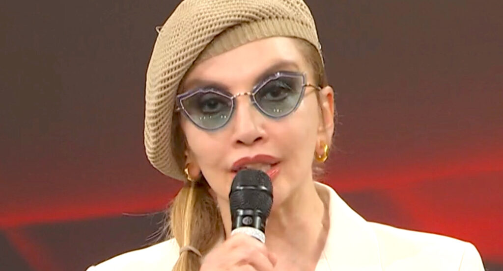 ''È agghiacciante'': Milly Carlucci sconvolta dopo la tragedia di Andrea Delogu, spiega se Ballando andrà in onda regolarmente ''È agghiacciante'': Milly Carlucci sconvolta dopo la tragedia di Andrea Delogu, spiega se Ballando andrà in onda regolarmente