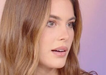 ''Ritoccavo le foto per farmi i fianchi più tondi'': Sophie Codegoni in tv svela come ha reagito agli attacchi social sul peso