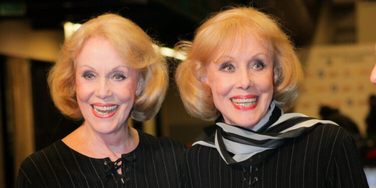 Addio alle gemelle Kessler: morte insieme nella loro villa vicino Monaco, si parla di ''suicidio assistito''