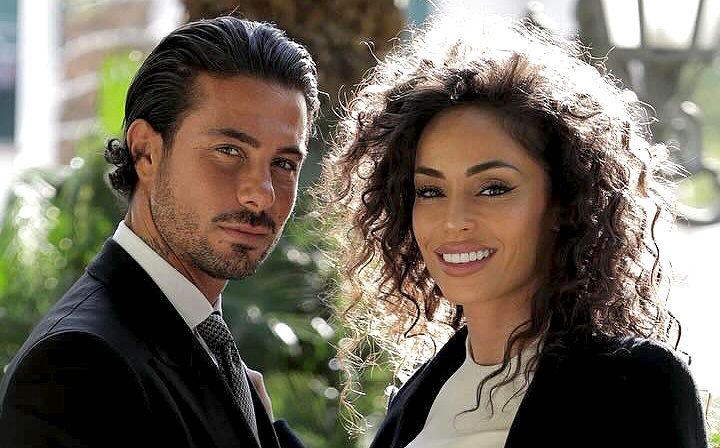 Raffaella Fico e Armando Izzo rivelano come si chiamerà il bambino che lei porta in grembo: ecco il nome scelto Raffaella Fico e Armando Izzo rivelano come si chiamerà il bambino che lei porta in grembo: ecco il nome scelto