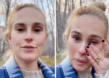 La figlia di Bruce Willis e Demi Moore si mostra con le lacrime: ''Essere una mamma single può essere difficile''