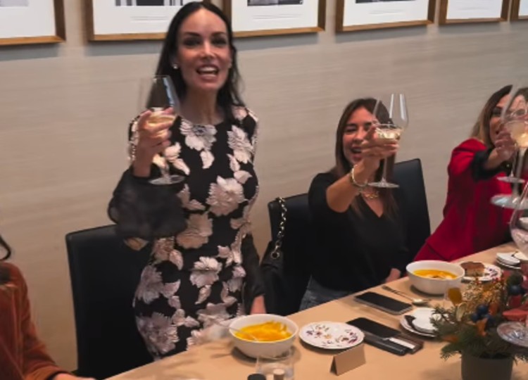 Michela Quattrociocche festeggia 37 anni con le amiche vip