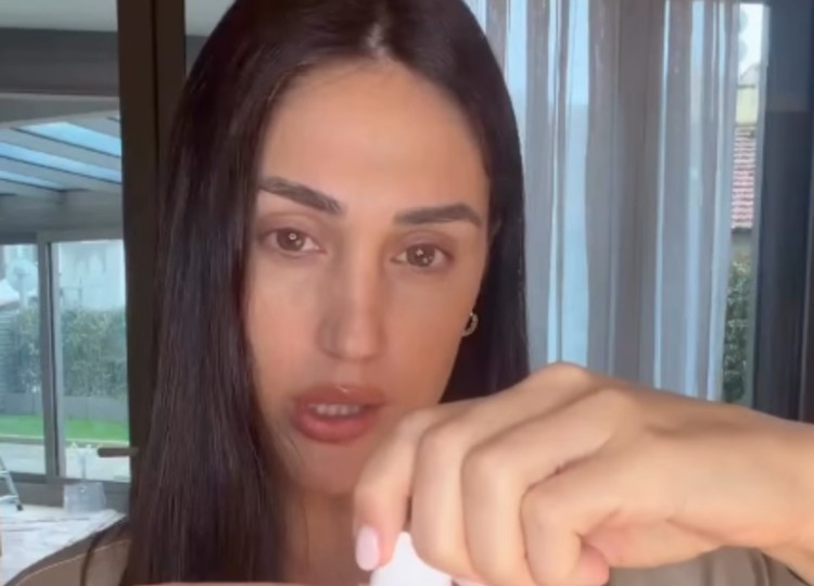 Cecilia Rodriguez racconta la sua esperienza con l'allattamento Cecilia Rodriguez racconta la sua esperienza con l'allattamento