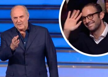 Gerry Scotti emozionato a 'La Ruota Della Fortuna', in studio c’è il figlio Edoardo: il tenero saluto