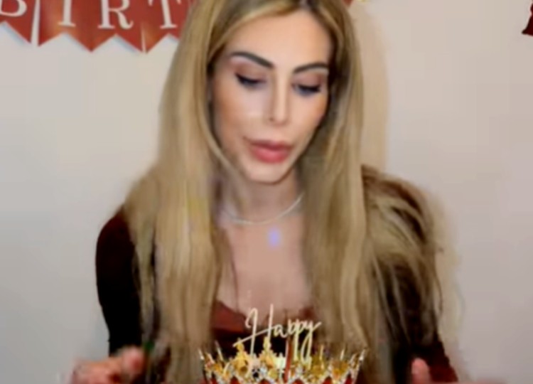 Paola Caruso festeggia 41 anni con il figlio Michele e gli amici