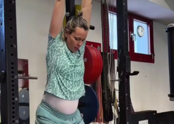 Federica Pellegrini si allena in dolce attesa: guarda Federica Pellegrini si allena in dolce attesa: guarda