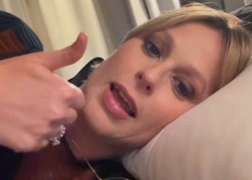 Federica Pellegrini, incinta di 7 mesi, replica alle critiche dopo il video dell’allenamento duro in palestra Federica Pellegrini, incinta di 7 mesi, replica alle critiche dopo il video dell’allenamento duro in palestra