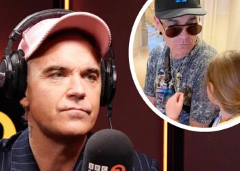 ''Sei una raccomandata, puoi stare tranquilla'': Robbie Williams svela le parole dette alla figlia aspirante cantante