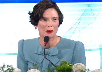 ''Ho dovuto elaborare un lutto'': Bianca Balti alla conferenza stampa di Sanremo 2026 svela come sta