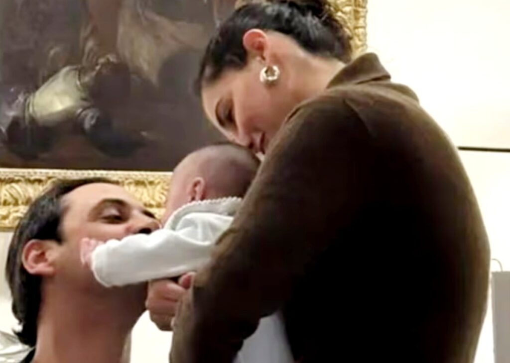 Francesca Chillemi pubblica la prima foto con il compagno Eugenio Grimaldi e la figlia Esmeralda, guarda