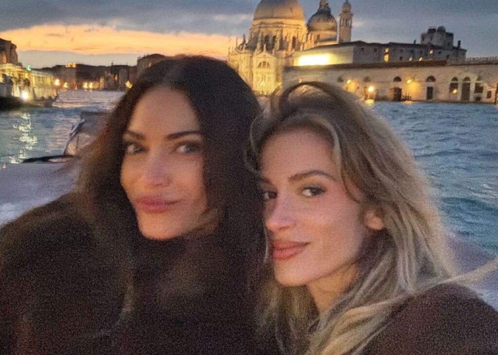 Elodie e Franceska Nuredini sempre più appassionate: fuga romantica a Venezia per il weekend di San Valentino, foto Elodie e Franceska Nuredini sempre più appassionate: fuga romantica a Venezia per il weekend di San Valentino, foto
