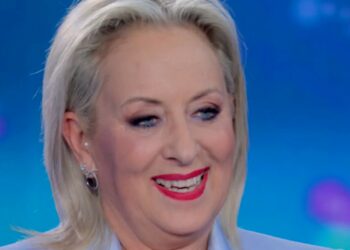 ''Quando faccio le pulizie di casa mi vesto come per andare in televisione'': Carolyn Smith continua a lottare con il sorriso contro la malattia