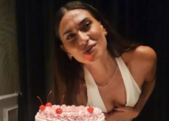 Melissa Satta compie 40 anni e festeggia con il compagno Carlo