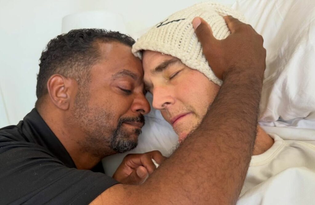 L’amico del cuore di James Van Der Beek condivide la foto prima del loro ultimo addio: ''Mi manca già tantissimo''