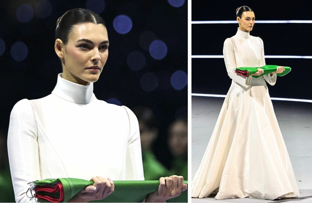 La fidanzata italiana di DiCaprio incanta tutti all’apertura di Milano-Cortina: la modella Vittoria Ceretti portabandiera in Armani, foto La fidanzata italiana di DiCaprio incanta tutti all’apertura di Milano-Cortina: la modella Vittoria Ceretti portabandiera in Armani, foto