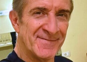 ''Non mi hai detto niente!'': Ezio Greggio sulla scoperta dell’amore tra Iacchetti e Corvaglia, poi spiega che fidanzato è