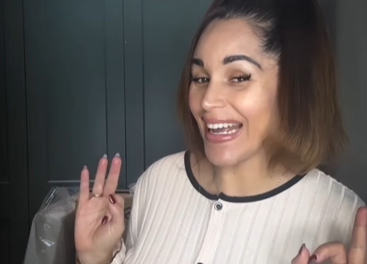 Delia Duran mostra la cameretta pronta per il bimbo in arrivo