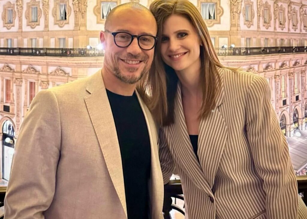 ''Sono stato possessivo e geloso'': Stefano Accorsi, 55 anni compiuti, svela come è riuscito a cambiare