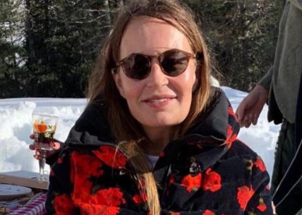 ''Due anni fa è iniziato l’inferno'': Eva Cavalli, moglie di Roberto, rivela il dramma che le ha cambiato la vita ''Due anni fa è iniziato l’inferno'': Eva Cavalli, moglie di Roberto, rivela il dramma che le ha cambiato la vita