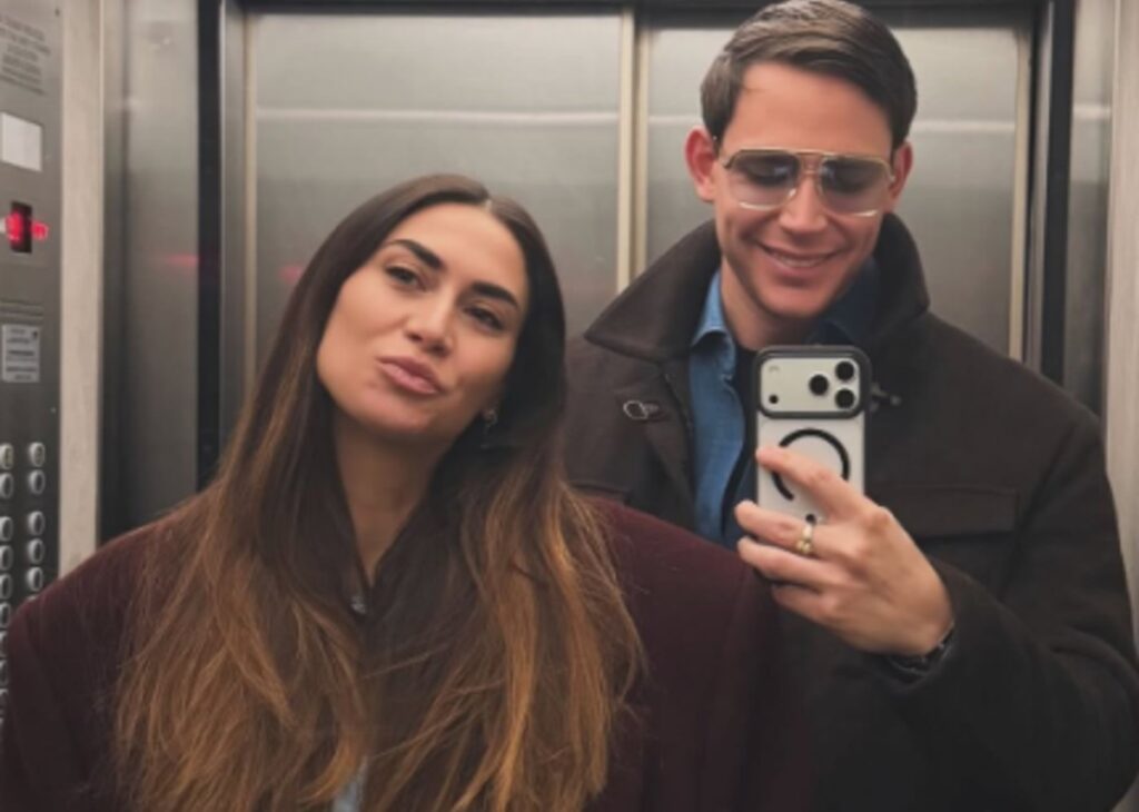 Melissa Satta e Carlo Beretta festeggiano i 2 anni insieme: foto con dedica del 29enne, guarda Melissa Satta e Carlo Beretta festeggiano i 2 anni insieme: foto con dedica del 29enne, guarda