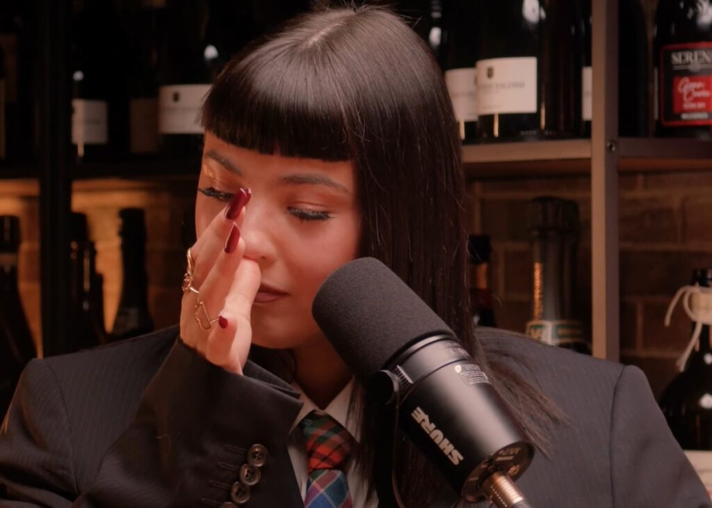 ''Lo vivo male quando mi guardo allo specchio'': Giorgia Soleri parla del suo corpo cambiato a causa dell’endometriosi e piange ''Lo vivo male quando mi guardo allo specchio'': Giorgia Soleri parla del suo corpo cambiato a causa dell’endometriosi e piange