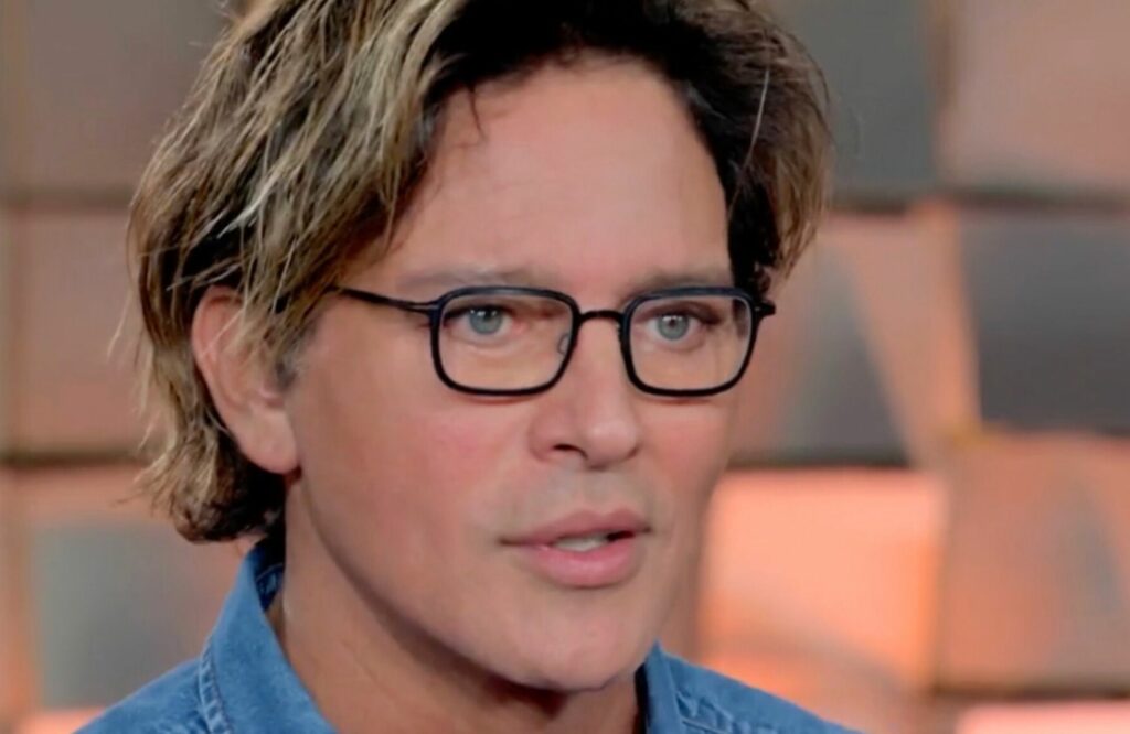 ''Purtroppo è andato molto male'': Gabriel Garko spiega cos’ha dovuto passare dopo un trattamento laser per alleggerire le occhiaie