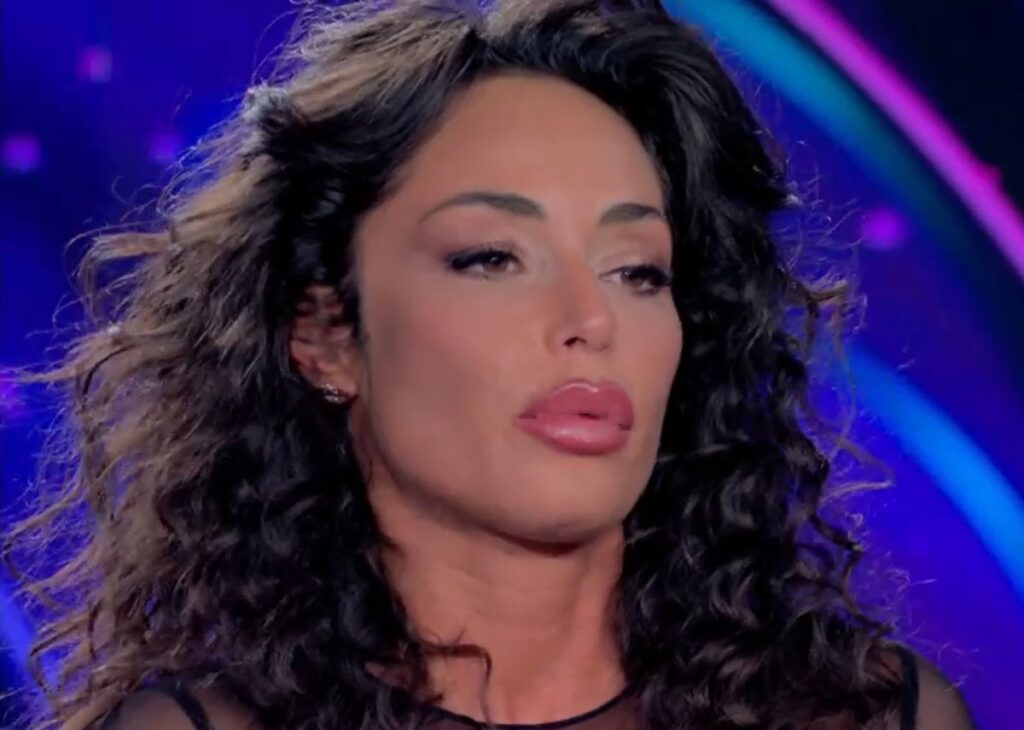 ''Se n’è andato in fretta'': Raffaella Fico in tv svela la sua verità sulla rottura inaspettata con Armando Izzo ''Se n’è andato in fretta'': Raffaella Fico in tv svela la sua verità sulla rottura inaspettata con Armando Izzo