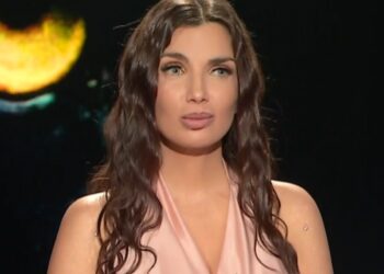 ''La mia passera mi fa penare'': Elettra Lamborghini a Belve svela il suo peggior difetto