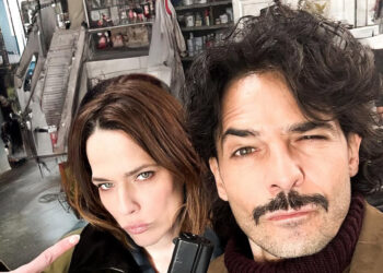 ''Prendeva a cazzotti la mia porta'': Marco Bocci svela che lavorare con la moglie Laura Chiatti è stata una tragedia